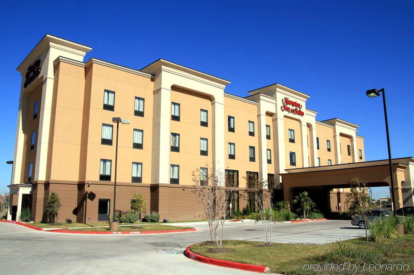 Hampton Inn & Suites Austin South Buda Exterior photo